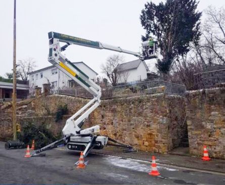 Oil-and-Steel-Spider booms solve height access challenges