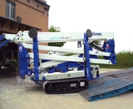 Easy loading & unloading with OctoPlus Spider Booms