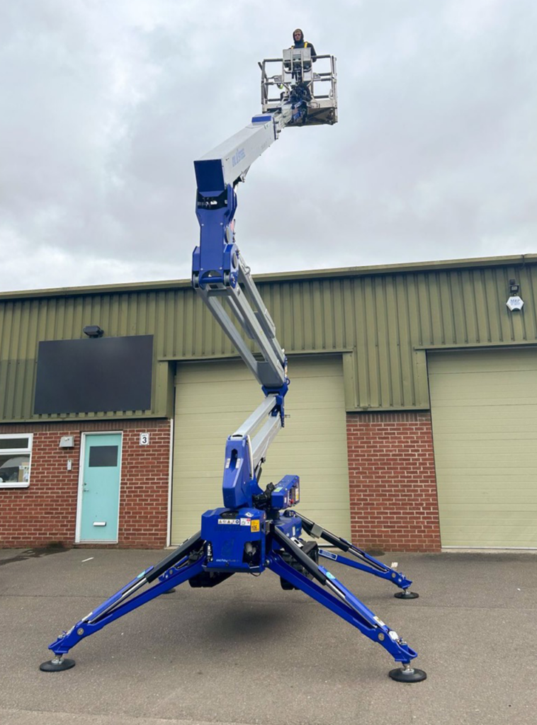 Hird Sales Direct Sports Lighting Octoplus 21
